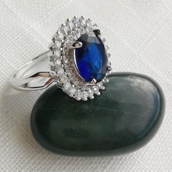 Nwt silver sapphire cz ring 14k gold overlay - Picture 3 of 3